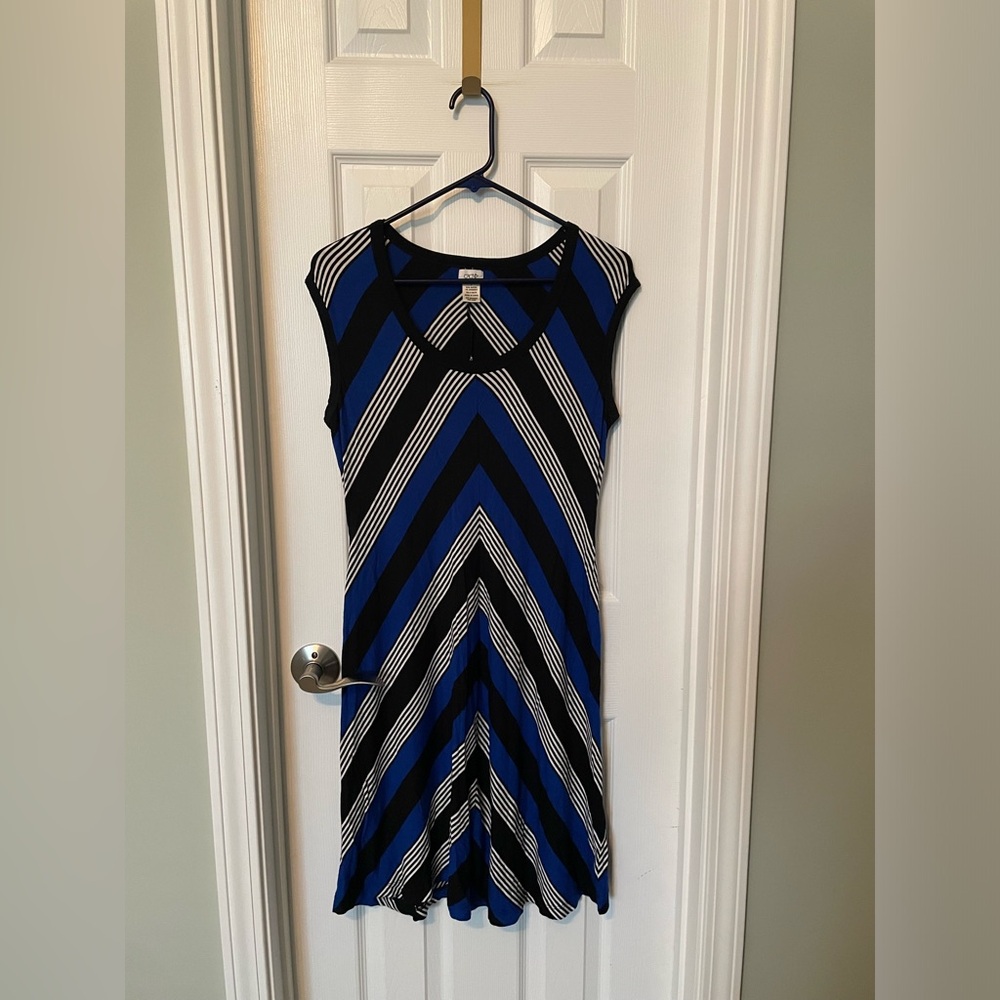 Cache sleeveless blue, black, and white chevron-striped dress
